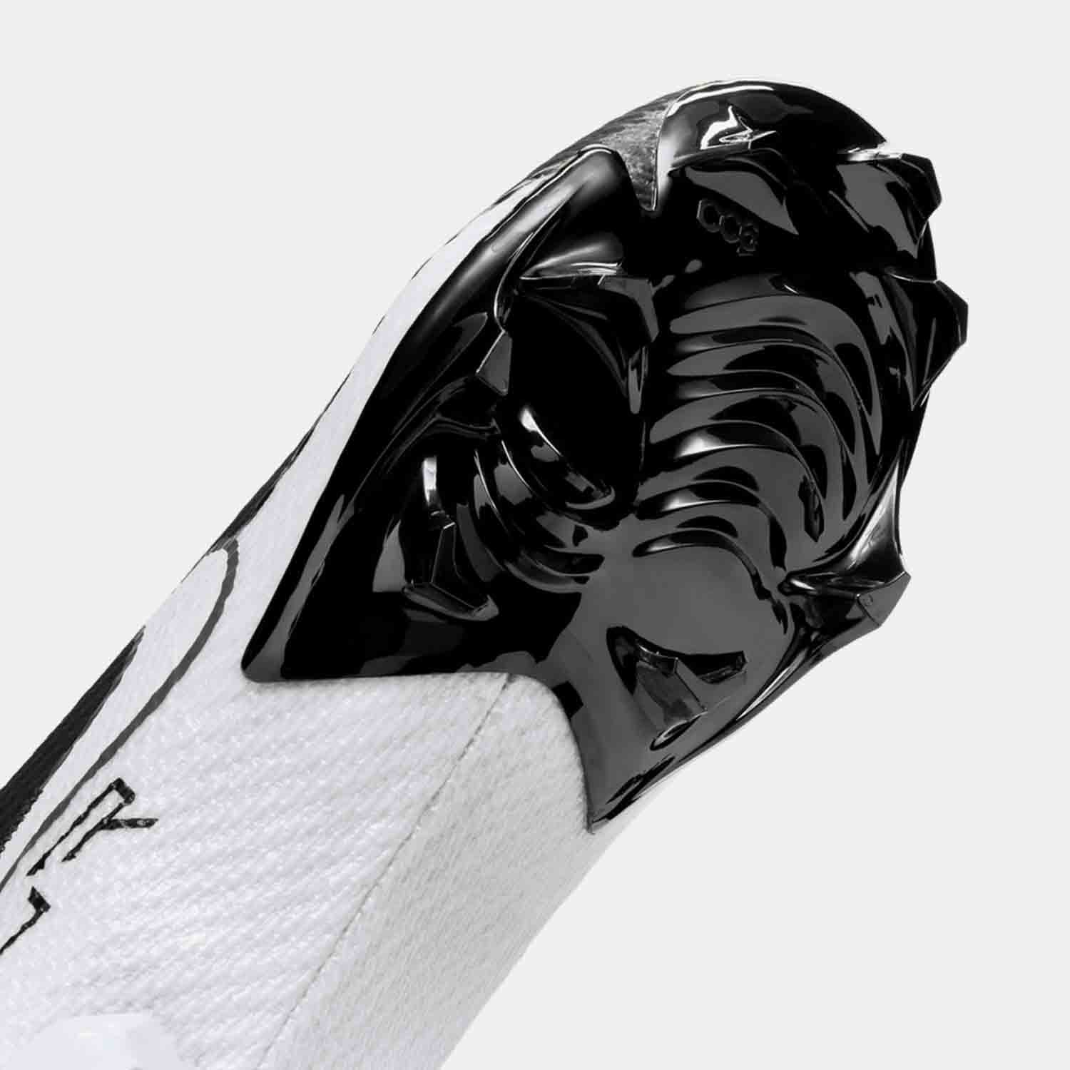 Up close view of bottom of Nike Men's Vapor Edge Speed 360 2 Football Cleats.