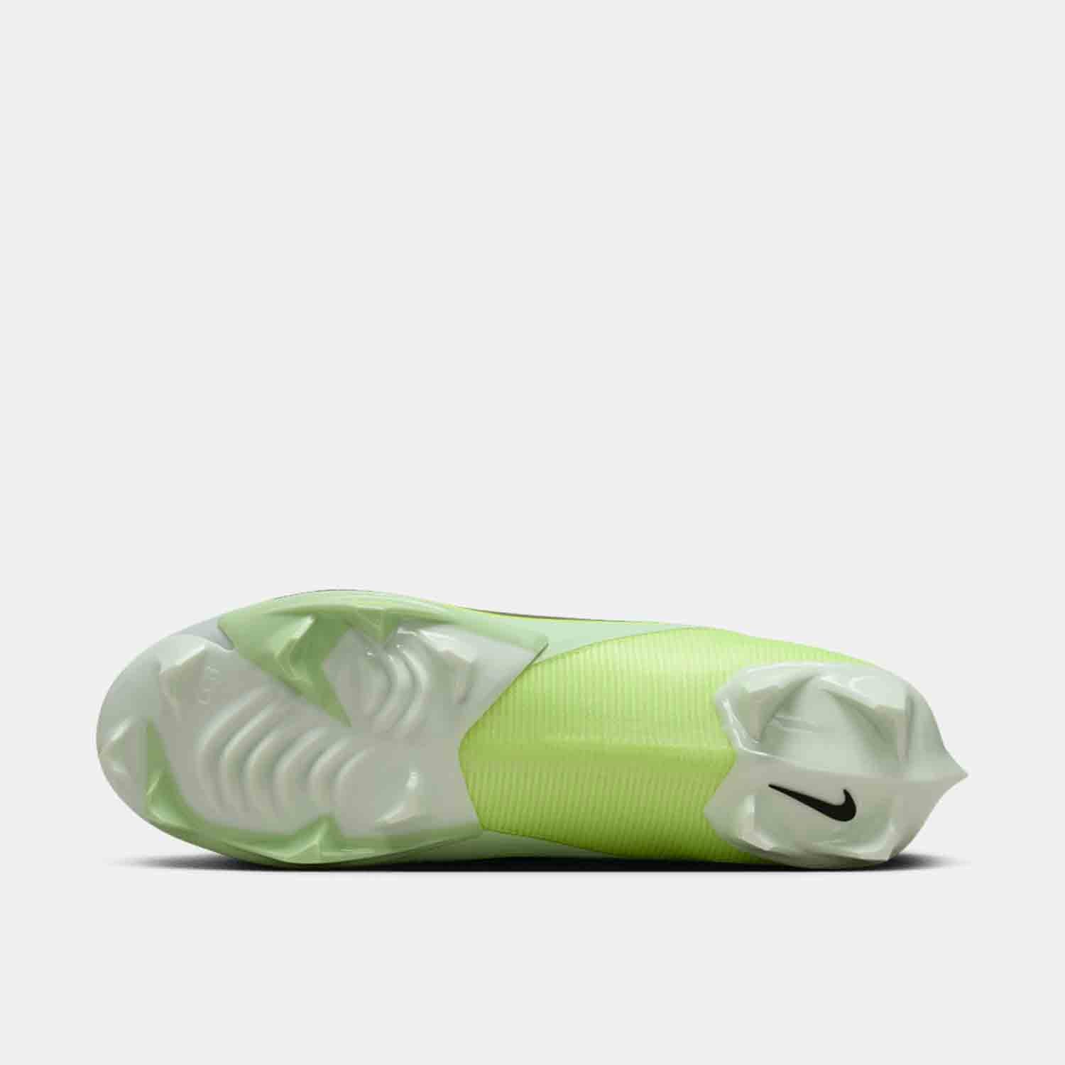 Bottom view of the Men's Nike Vapor Edge Pro 360 2 Football Cleats.