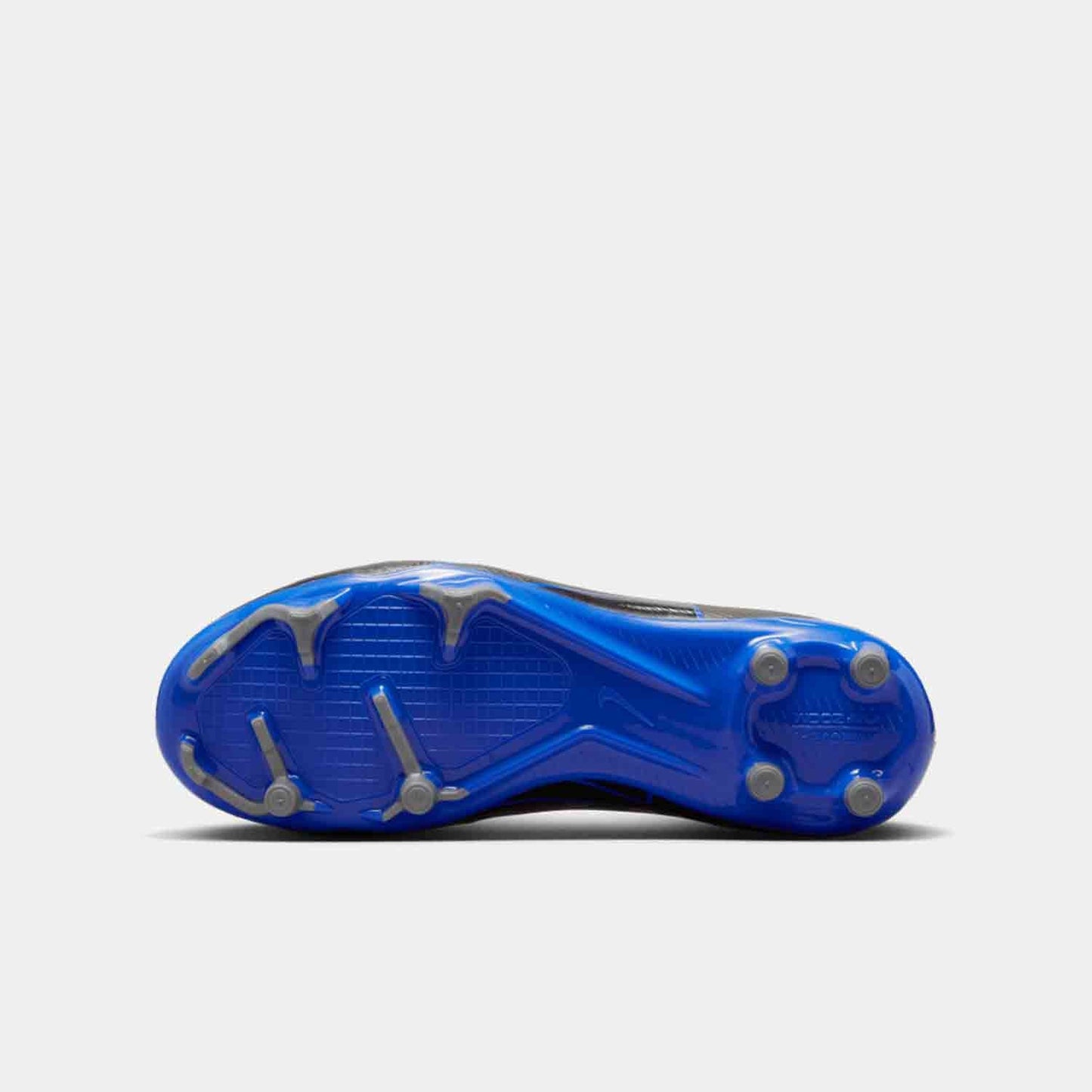 Bottom view of Nike Jr. Mercurial Vapor 15 Academy Soccer Cleats