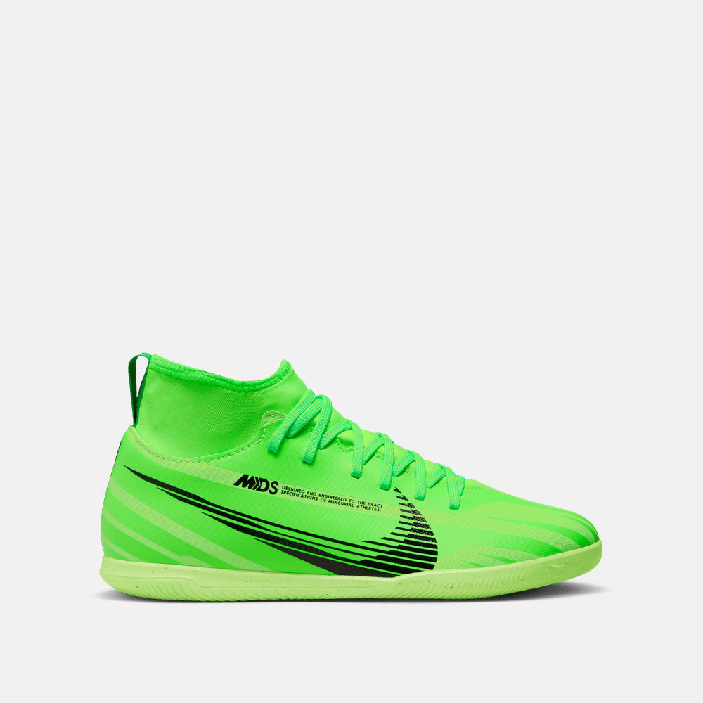 Side view of the Kids' Nike Jr. Superfly 9 Mercurial Dream Speed Indoor Soccer Shoes.